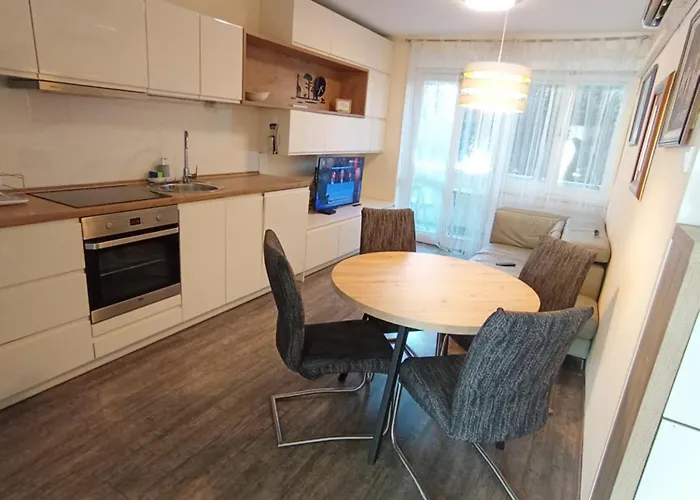 Marino - Sweet Comfort Apartment In City Center